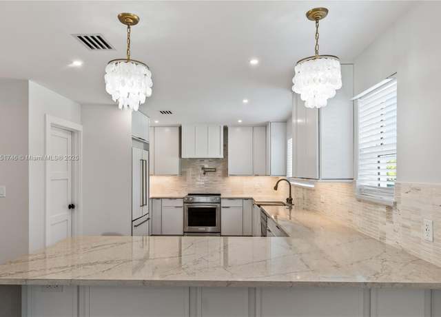Property at 30 Key Haven Rd, Key West, FL 33040, 3 beds, 3 baths