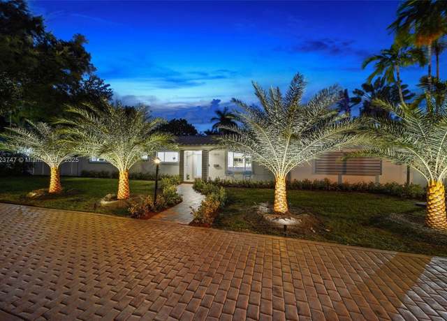 Property at 11530 NE 7th Ave, Biscayne Park, FL 33161, 4 beds, 3.5 baths