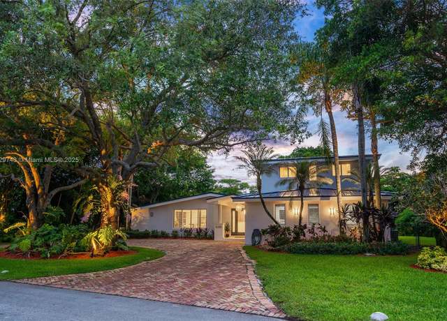 Property at 11900 SW 70th Ave, Pinecrest, FL 33156, 4 beds, 3.5 baths
