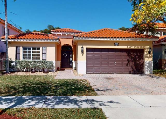 Property at 2070 NE 35th Ave, Homestead, FL 33033, 3 beds, 2 baths