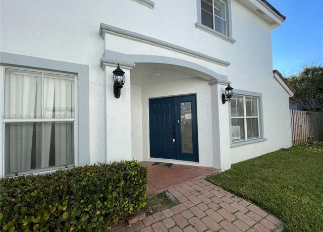 Property at 11530 NW 48th Ter, Doral, FL 33178, 3 beds, 2.5 baths