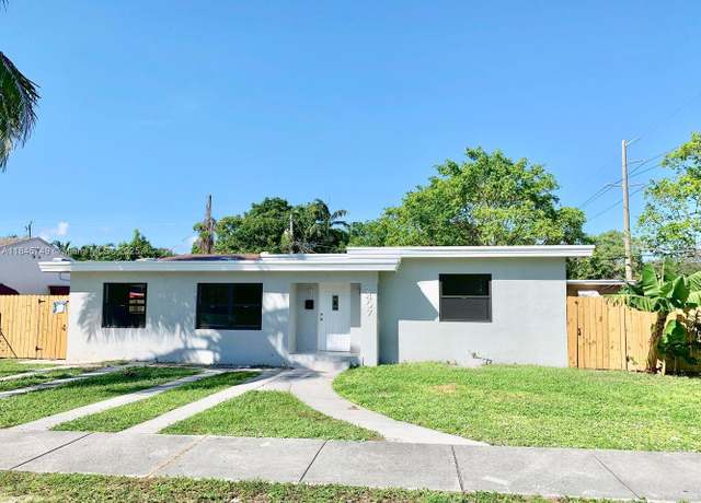 Property at 2407 Dewey St, Hollywood, FL 33020, 3 beds, 2 baths