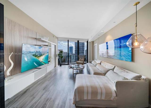 Property at 801 S Miami Ave #4802, Miami, FL 33130, 2 beds, 2.5 baths