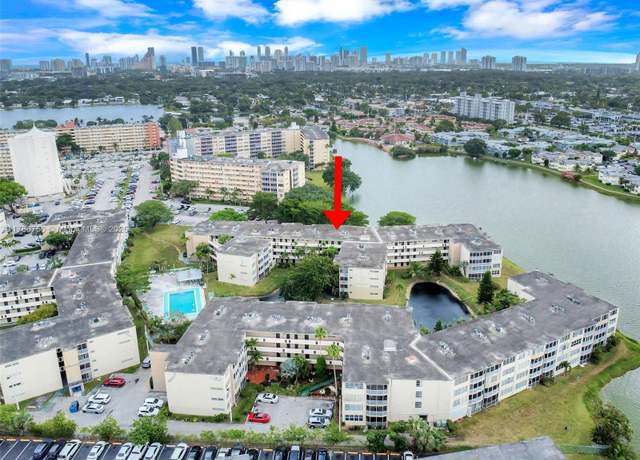 Property at 1670 NE 191st St Unit 100-3, Miami, FL 33179, 1 bed, 1.5 baths