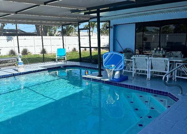 Property at 2705 SE 18th Pl, Other City - In The State Of Florida, FL 33904, 3 beds, 2 baths