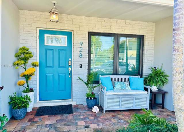 Property at 928 NE 18th Ct, Fort Lauderdale, FL 33305, 3 beds, 2 baths