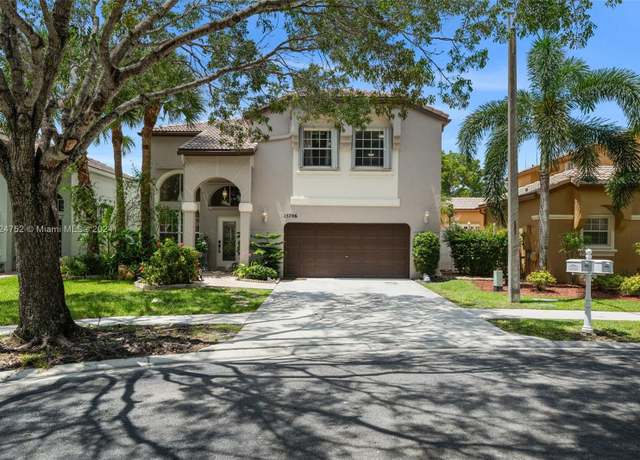 Property at 15796 NW 10th St, Pembroke Pines, FL 33028, 4 beds, 2.5 baths
