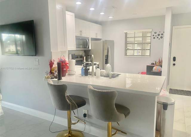 Property at 3613 NW 94th Ave Unit 7F, Sunrise, FL 33351, 2 beds, 2 baths