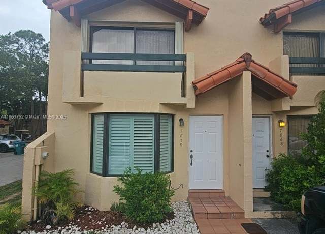 Property at 7870 SW 102nd Ln, Miami, FL 33156, 2 beds, 2.5 baths