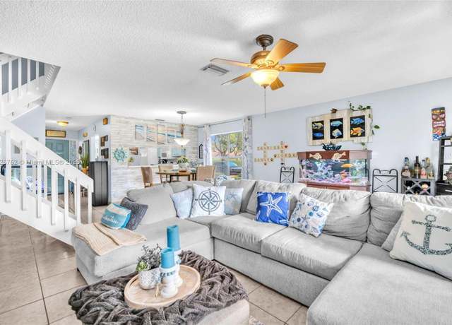 Property at 4552 Carambola Cir S #27247, Coconut Creek, FL 33066, 3 beds, 2.5 baths