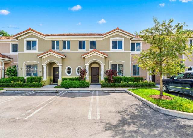 Property at 1019 SE 24th Ter #1019, Homestead, FL 33035, 4 beds, 3 baths