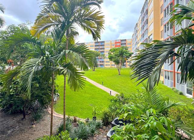 Property at 1750 NE 191st St Unit 224-4, Miami, FL 33179, 1 bed, 1.5 baths