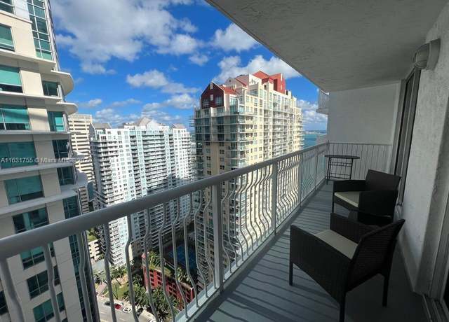 Property at 1200 Brickell Bay Dr #3404, Miami, FL 33131, 1 bed, 1 bath