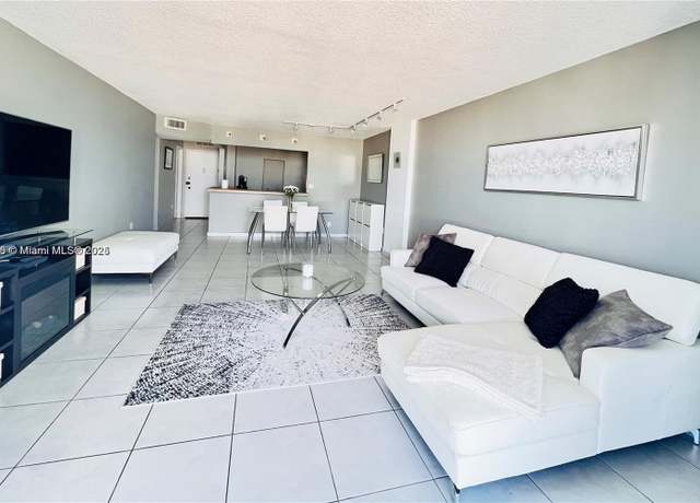 Property at 2780 NE 183rd St #2015, Aventura, FL 33160, 1 bed, 1.5 baths