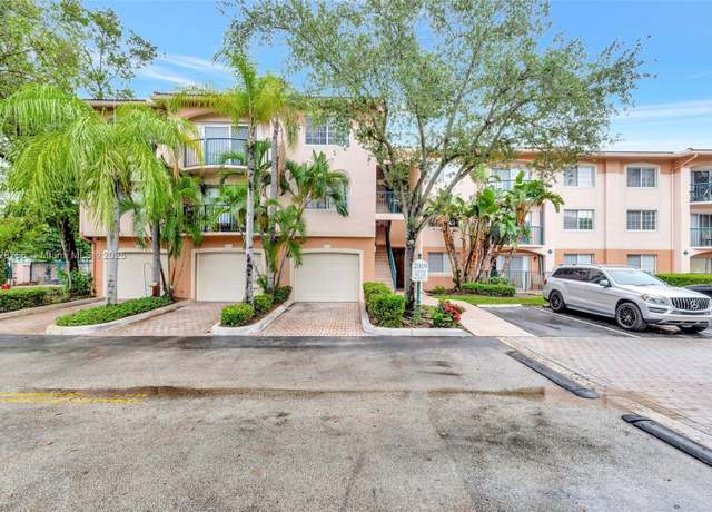 Property at 2009 SE 10th Ave #302, Fort Lauderdale, FL 33316, 2 beds, 2 baths