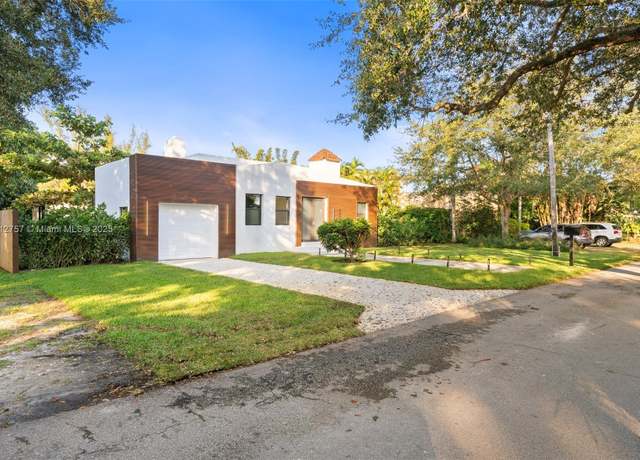 Property at 665 NE 117th St, Biscayne Park, FL 33161, 4 beds, 3 baths