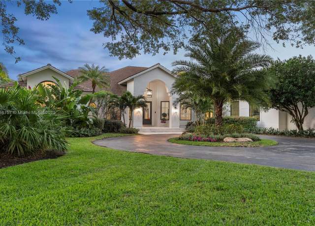 Property at 6821 SW 104th St, Pinecrest, FL 33156, 5 beds, 4.5 baths
