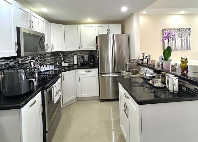 Property at 3200 NE 7th Ct Unit 306C, Pompano Beach, FL 33062, 1 bed, 1 bath