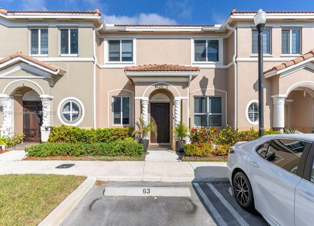 Property at 2367 SE 10th St #2367, Homestead, FL 33035, 3 beds, 2.5 baths