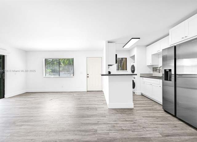 Property at 545 Trace Cir #101, Deerfield Beach, FL 33441, 2 beds, 2 baths