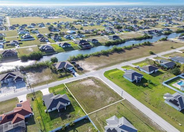 Property at 2105 NE 6th Ave, Cape Coral, FL 33909