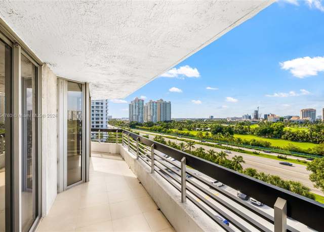 Property at 3400 NE 192nd St #905, Aventura, FL 33180, 2 beds, 2 baths