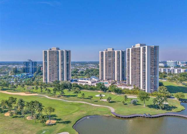 Property at 20353 W Country Club Dr Unit TH18 (Fully Renovated), Aventura, FL 33180, 3 beds, 3 baths