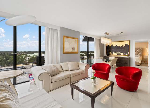 Property at 5300 Paseo Blvd #502, Doral, FL 33166, 3 beds, 2 baths