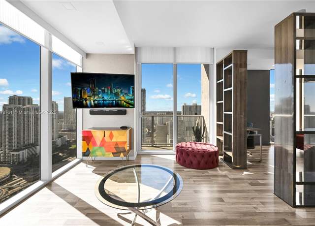 Property at 151 SE 1st St Ph 11, Miami, FL 33131, 2 beds, 2 baths