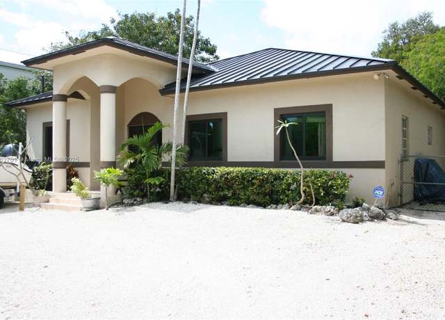 Property at 6 Fishermans Trl, Key Largo, FL 33037, 3 beds, 2 baths