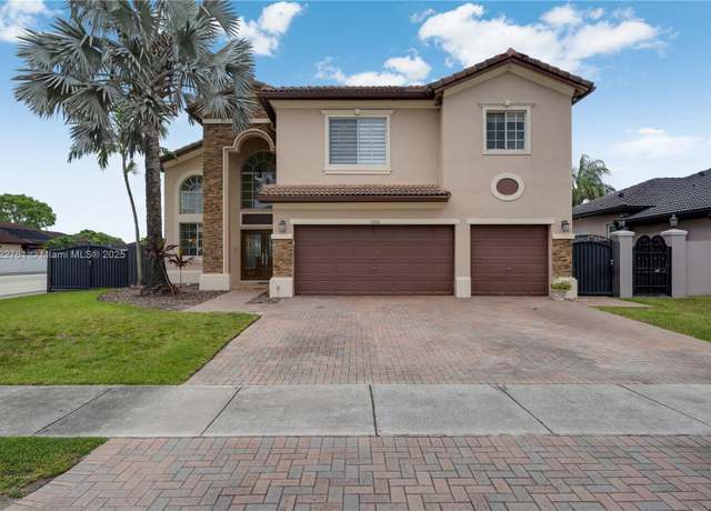 Property at 15210 SW 15th St, Miami, FL 33194, 6 beds, 3 baths