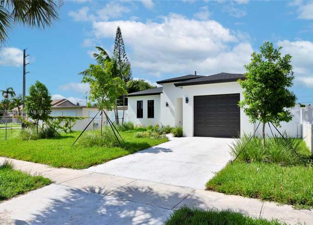 Property at 720 SW 10th St, Dania Beach, FL 33004, 3 beds, 2 baths