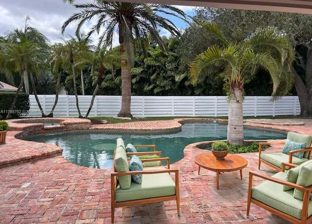 Property at 15242 SW 147th Ter, Miami, FL 33196, 4 beds, 2.5 baths