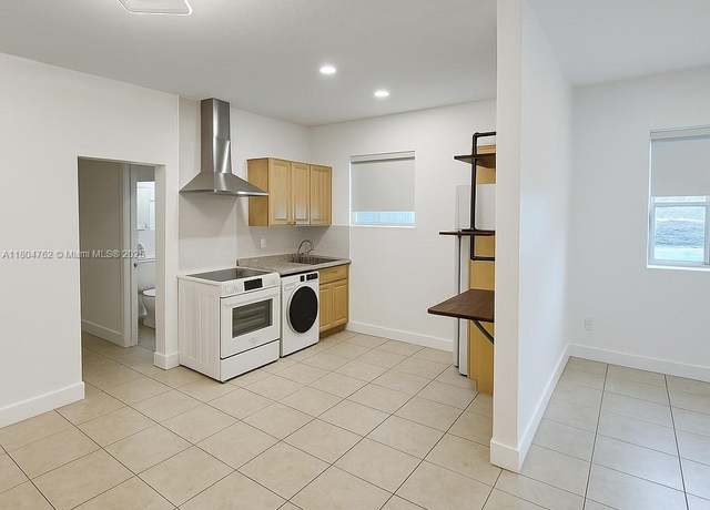 Property at 1021 NW 3rd St #106, Miami, FL 33128, 1 bed, 1 bath