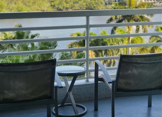 Property at 2670 Sunrise Blvd #1109, Fort Lauderdale, FL 33304, 2 beds, 2 baths