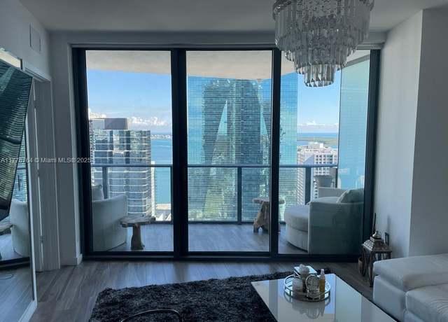 Property at 1300 S Miami Ave #3203, Miami, FL 33130, 1 bed, 2 baths