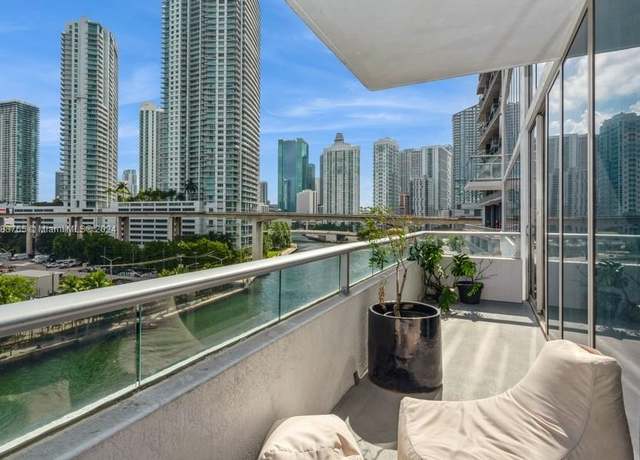 Property at 185 SW 7th St #703, Miami, FL 33130, 2 beds, 2.5 baths