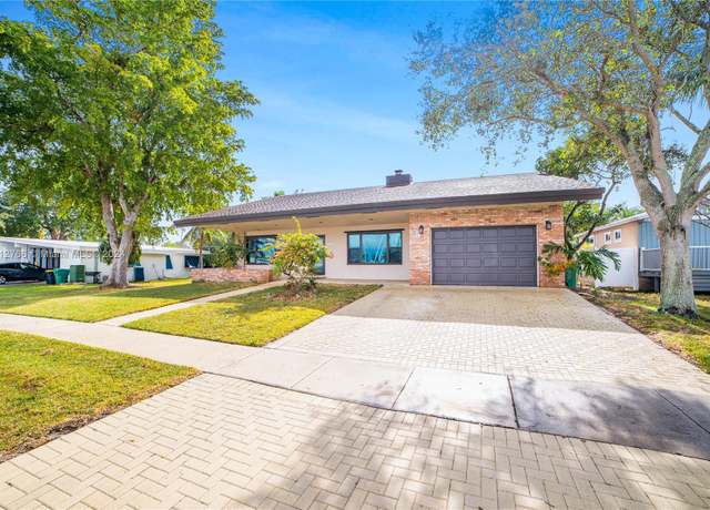 Property at 614 NE 3rd St, Dania Beach, FL 33004, 3 beds, 2 baths