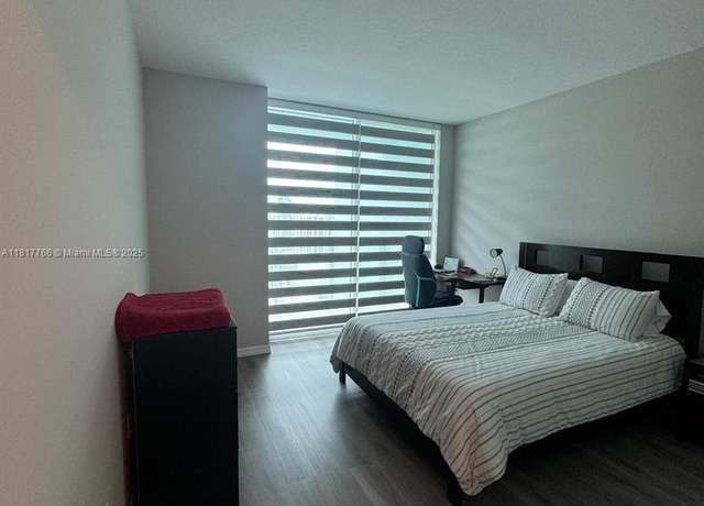 Property at 1900 N Bayshore Dr #3909, Miami, FL 33132, 1 bed, 1.5 baths