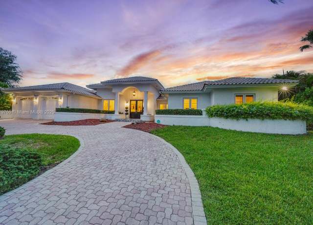 Property at 16070 SW 77 Ct, Palmetto Bay, FL 33157, 5 beds, 4.5 baths