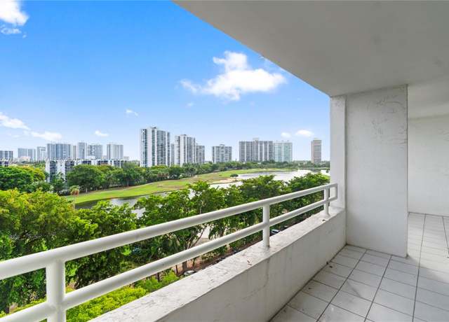 Property at 20225 NE 34th Ct #819, Aventura, FL 33180, 2 beds, 2 baths