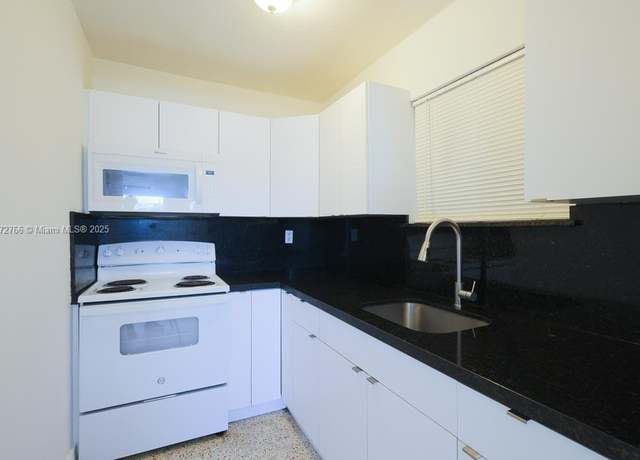 Property at 3050 NW 21st Ave #9, Miami, FL 33142, 2 beds, 1 bath