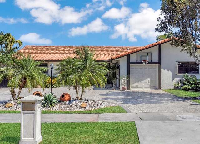 Property at 31 NW 133rd Pl, Miami, FL 33182, 5 beds, 3 baths