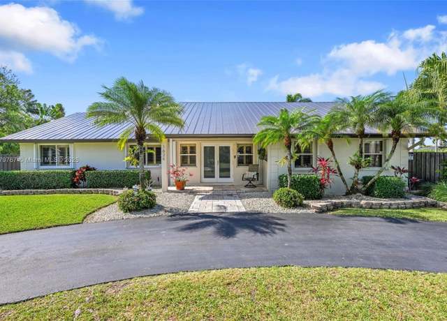 Property at 1624 NW 20th St, Homestead, FL 33030, 4 beds, 2 baths