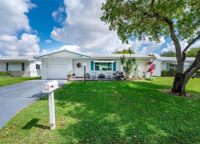Property at 8951 NW 12th Pl, Plantation, FL 33322, 2 beds, 2 baths