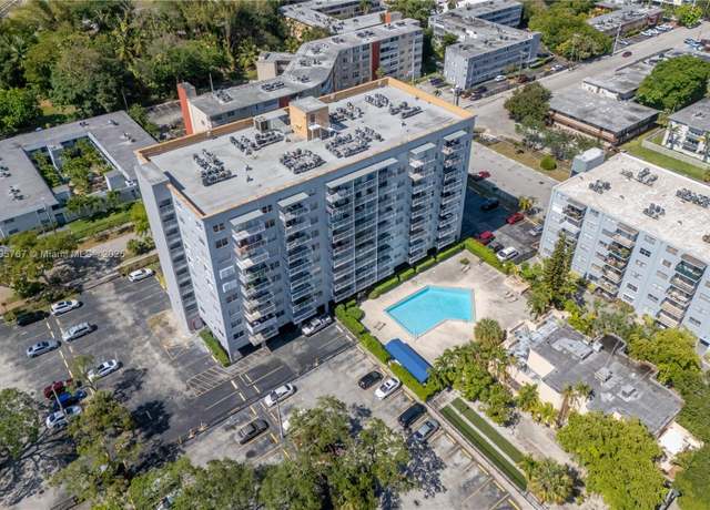 Property at 1470 NE 125th Ter Ph 9, North Miami, FL 33161, 1 bed, 1.5 baths