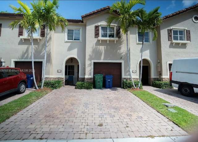 Property at 22018 SW 89th Ct, Cutler Bay, FL 33190, 3 beds, 2.5 baths