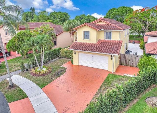 Property at 14754 SW 113th St, Miami, FL 33196, 4 beds, 3 baths