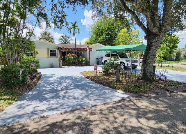 Property at 6670 Perry St, Hollywood, FL 33024, 3 beds, 2 baths