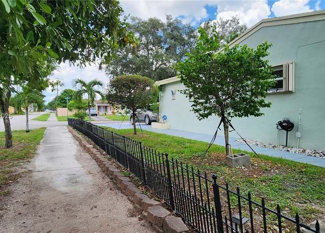 Property at 6670 Perry St, Hollywood, FL 33024, 3 beds, 2 baths